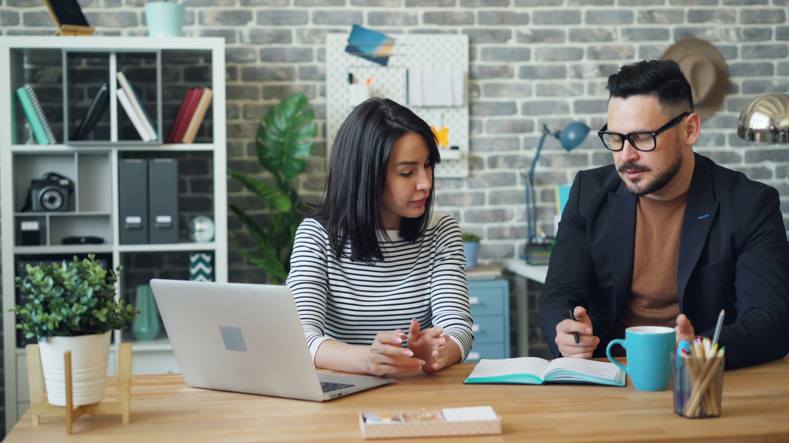 Noticing when a colleague is struggling: what to look for and what to say