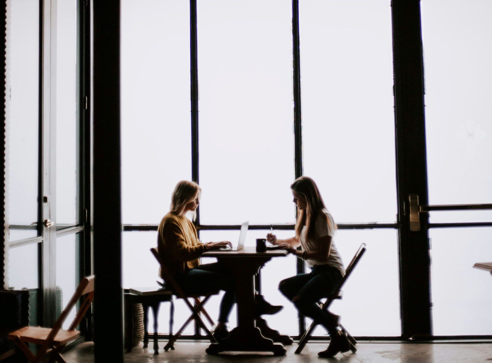 The feedback managers give when they are dodging the real conversation
